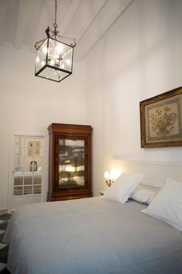 Gatu Premium Apartamento Palacio Oneto Con Jardin Privado " Preferente Mayores De 25 Anos Y Familias " El Puerto de Santa Maria Exterior photo